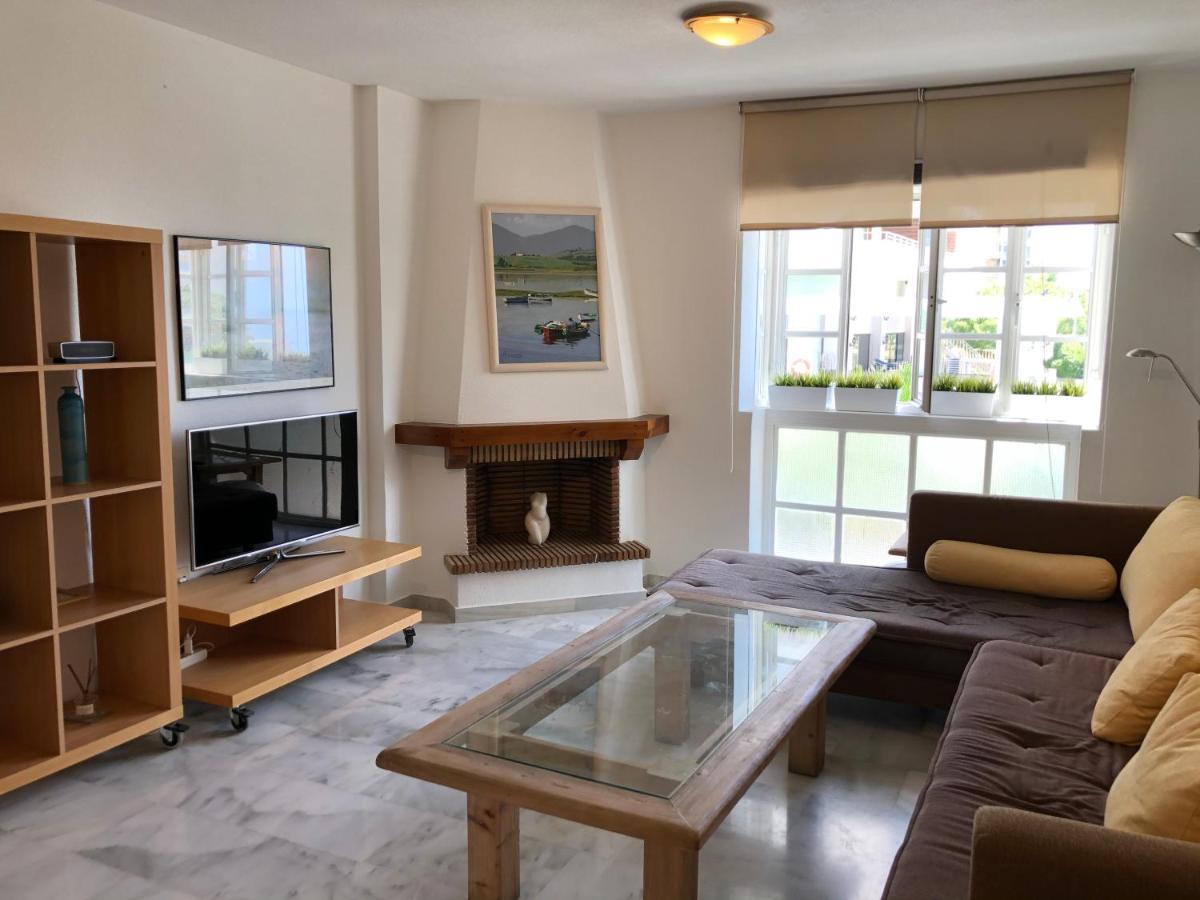 El Cortijuelo. Magnificent Triplex Terraced House With Rooftop Of 18M2, Overlooking The Sea. Parking Torremolinos Luaran gambar