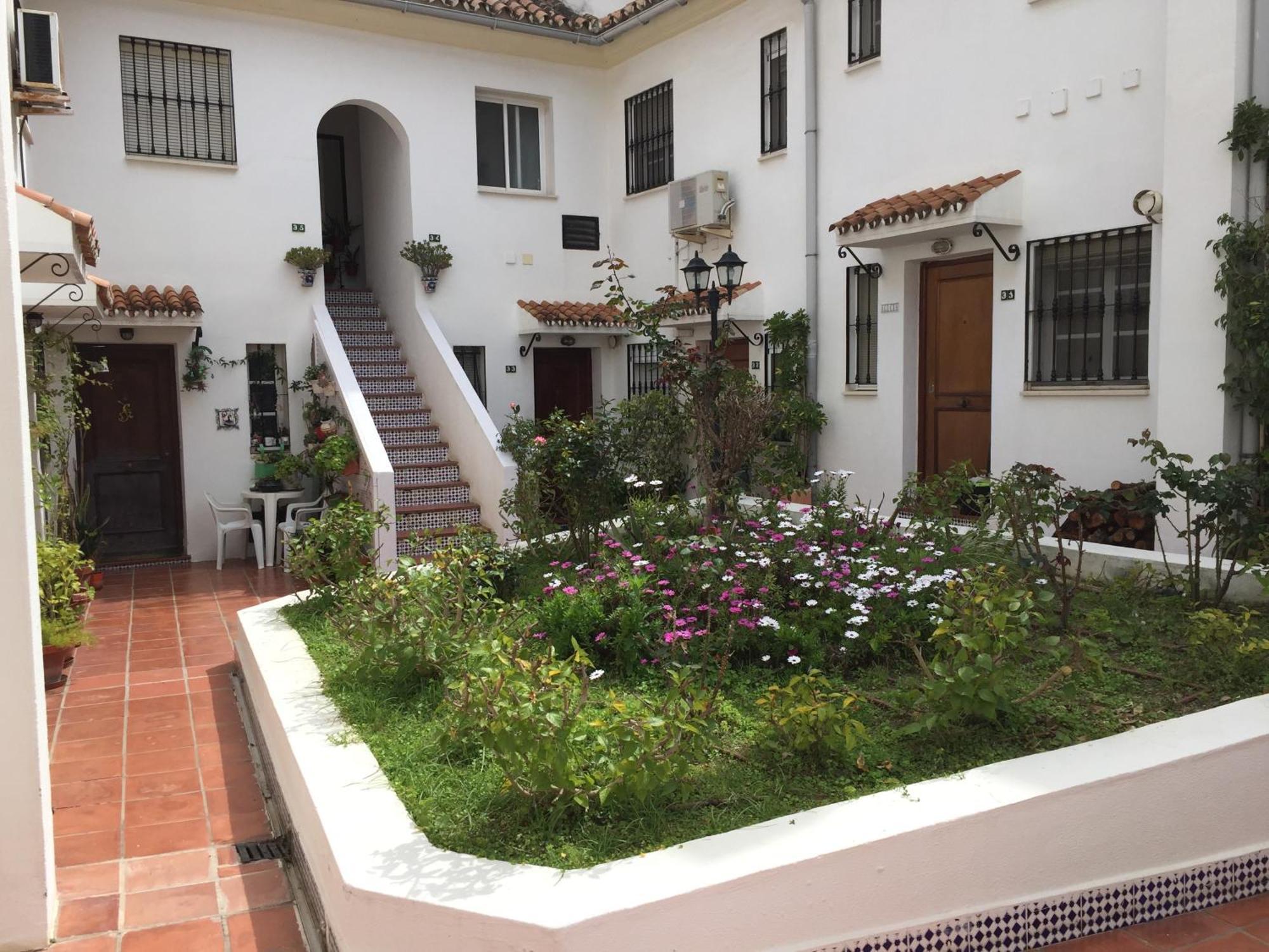 El Cortijuelo. Magnificent Triplex Terraced House With Rooftop Of 18M2, Overlooking The Sea. Parking Torremolinos Luaran gambar