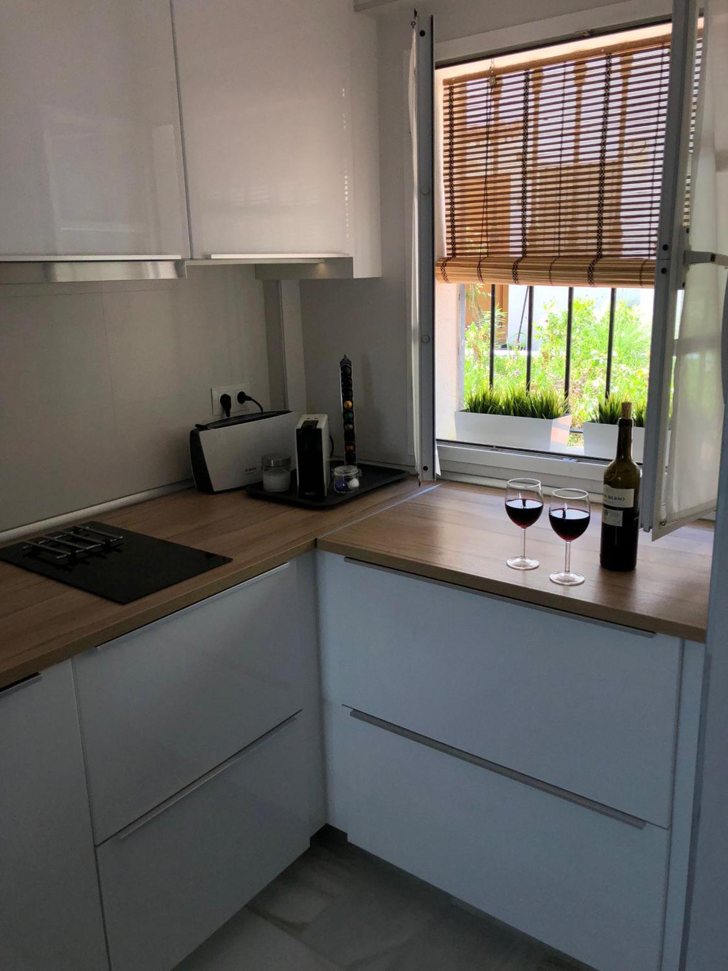 El Cortijuelo. Magnificent Triplex Terraced House With Rooftop Of 18M2, Overlooking The Sea. Parking Torremolinos Luaran gambar